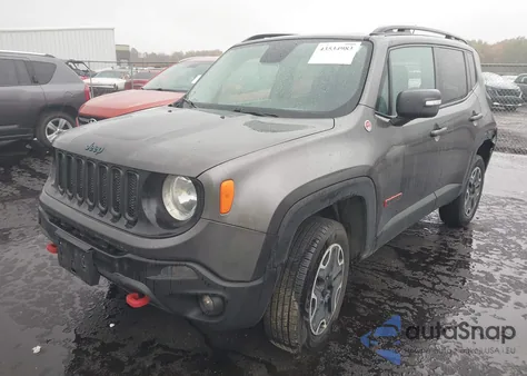 2017 Jeep Renegade Trailhawk 4X4 z USA, uszkodzony, nr VIN ZACCJBCB0HPE50577